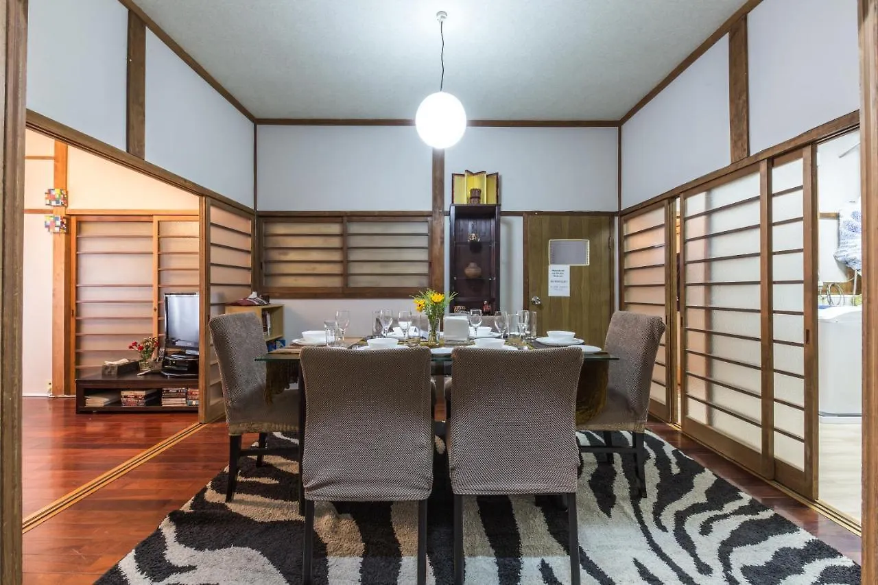 טוקיו Samurai House - Large Family House, West Shinjuku יפן
