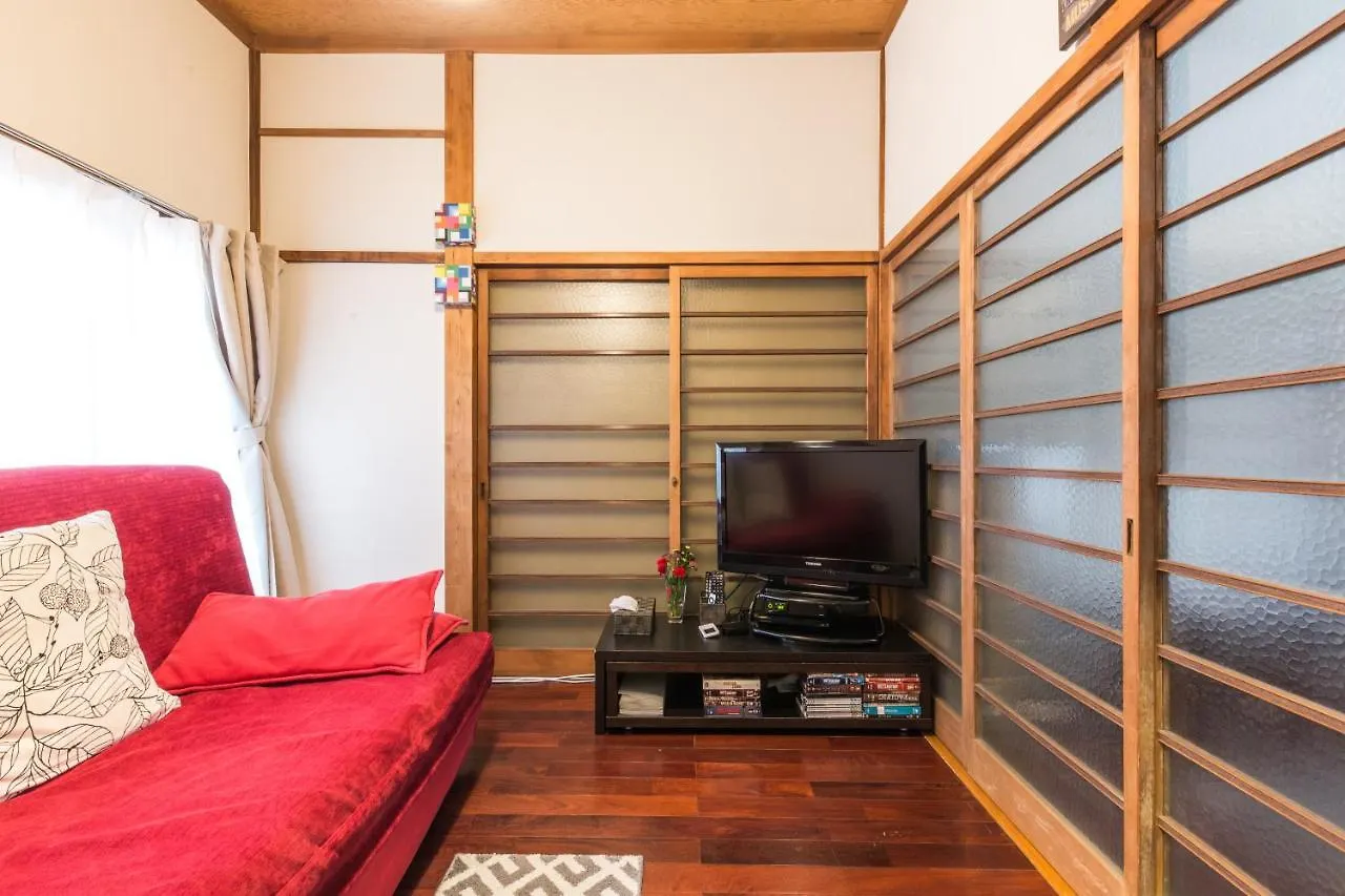 טוקיו Samurai House - Large Family House, West Shinjuku 0*,  יפן